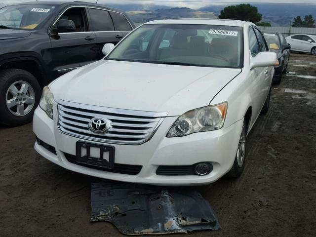 4T1BK36B08U260914 - 2008 TOYOTA AVALON XL WHITE photo 2