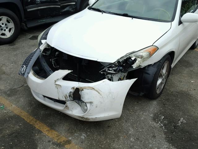 4T1FA38P35U056407 - 2005 TOYOTA CAMRY SOLA WHITE photo 9