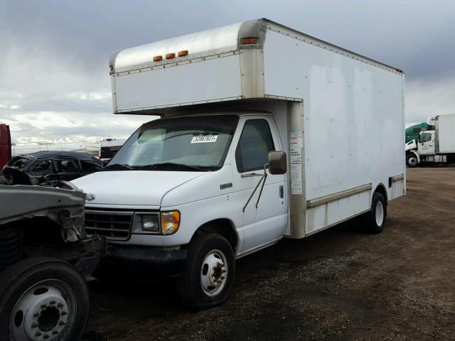 1FDKE37G3RHA56331 - 1994 FORD ECONOLINE WHITE photo 2