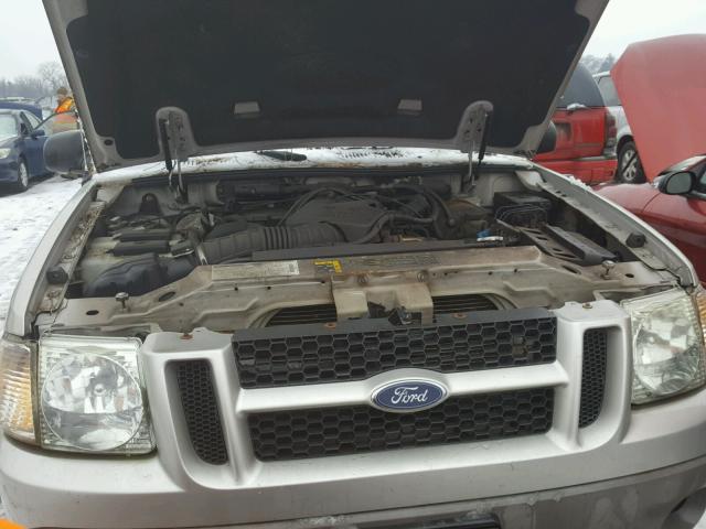 1FMZU77E32UD17056 - 2002 FORD EXPLORER S TAN photo 7