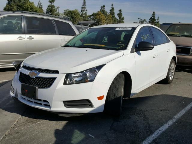 1G1PA5SG2E7388004 - 2014 CHEVROLET CRUZE LS WHITE photo 2