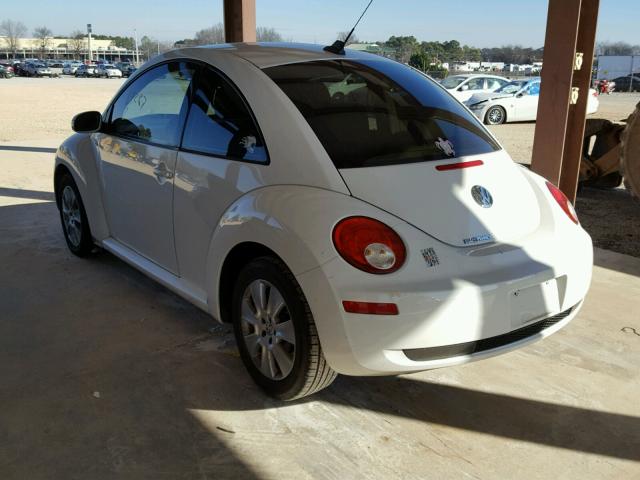 3VWPW31C69M511775 - 2009 VOLKSWAGEN NEW BEETLE 白色 照片 3