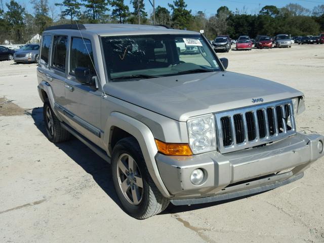 1J8HH48K78C152692 - 2008 JEEP COMMANDER SILVER photo 1