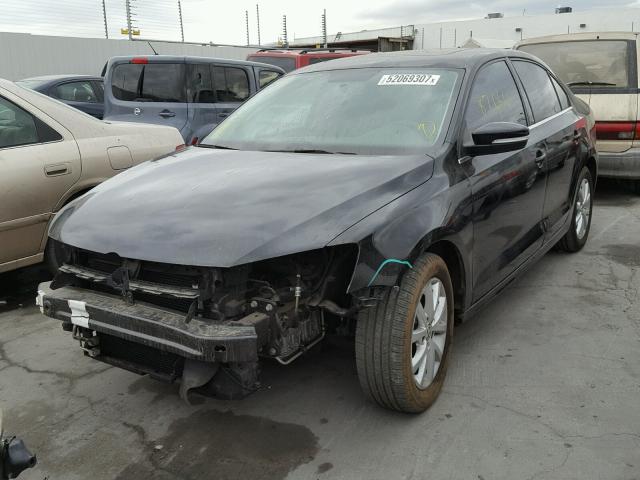3VWDP7AJ3DM425810 - 2013 VOLKSWAGEN JETTA SE BLACK photo 2