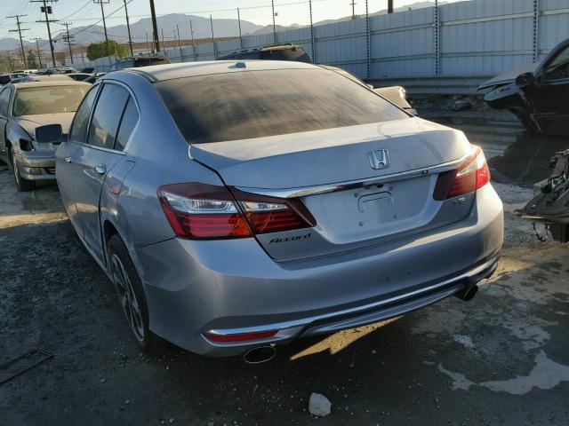 1HGCR3F81HA020055 - 2017 HONDA ACCORD EXL SILVER photo 3