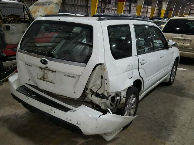 JF1SG65666H716910 - 2006 SUBARU FORESTER 2 WHITE photo 4