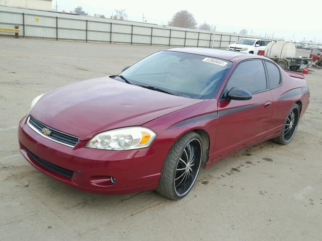 2G1WK151769308690 - 2006 CHEVROLET MONTE CARL RED photo 2