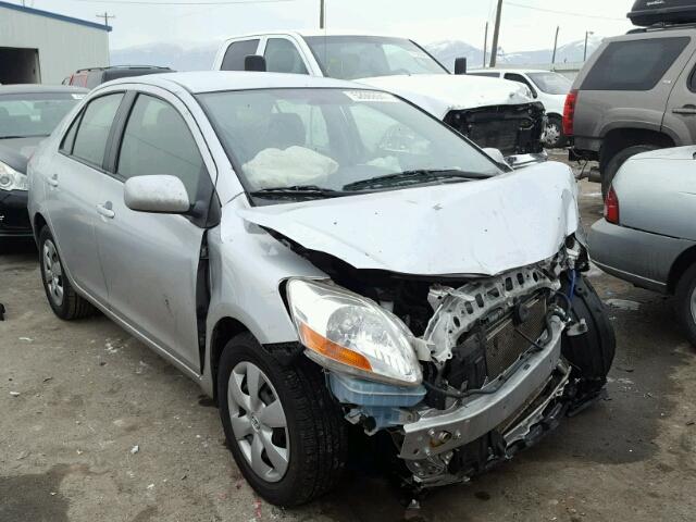 JTDBT923981210355 - 2008 TOYOTA YARIS SILVER photo 1