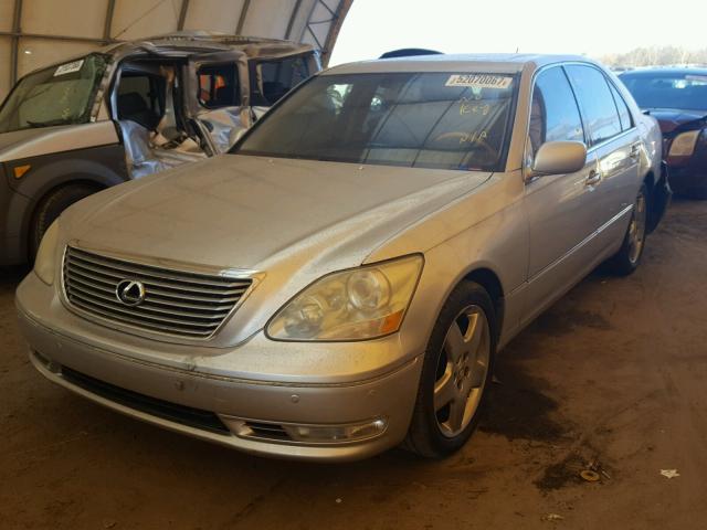 JTHBN36F740139702 - 2004 LEXUS LS 430 SILVER photo 2