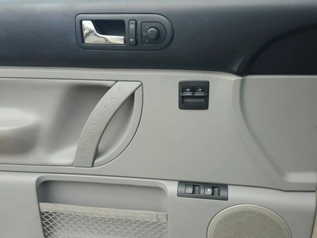 3VWCD31C04M416495 - 2004 VOLKSWAGEN NEW BEETLE 白色 照片 9