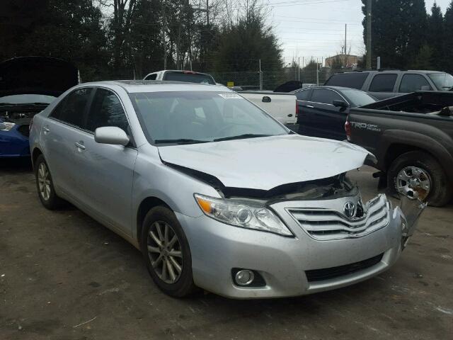 4T1BF3EK9BU748093 - 2011 TOYOTA CAMRY BASE SILVER photo 1