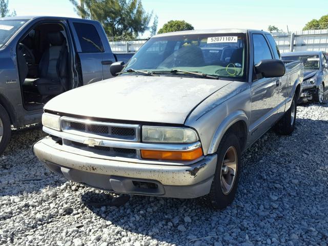 1GCCS19W0YK153840 - 2000 CHEVROLET S TRUCK S1 BEIGE photo 2