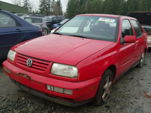 3VWPA81H8XM232221 - 1999 VOLKSWAGEN JETTA WOLF RED photo 2