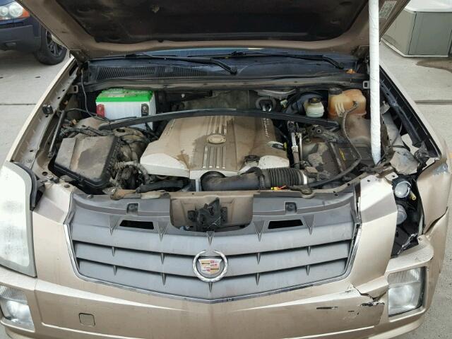 1GYEE63A650132213 - 2005 CADILLAC SRX GOLD photo 7