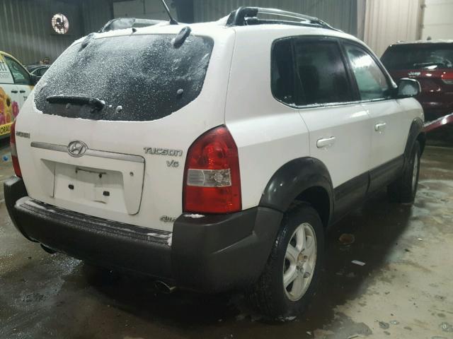 KM8JN72D95U085933 - 2005 HYUNDAI TUCSON GLS WHITE photo 4