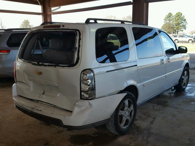 1GNDV23L15D269622 - 2005 CHEVROLET UPLANDER L WHITE photo 4