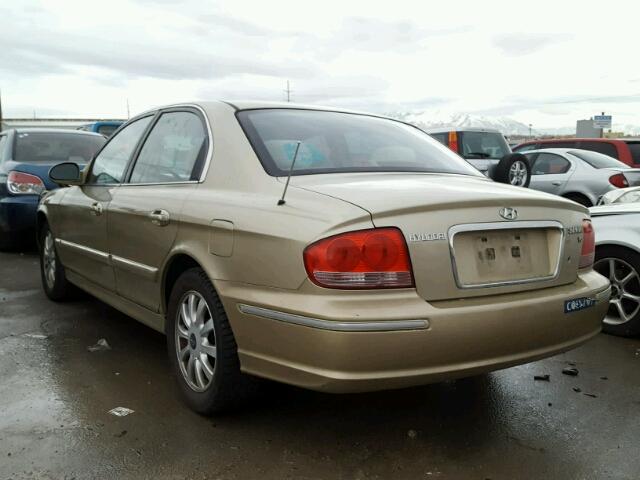 KMHWF35H54A983844 - 2004 HYUNDAI SONATA GLS GOLD photo 3