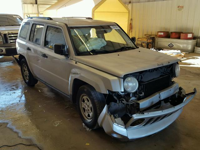 1J4FT28A89D123944 - 2009 JEEP PATRIOT SP SILVER photo 1