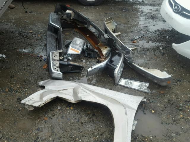 1GTDT136948121485 - 2004 GMC CANYON SILVER photo 9