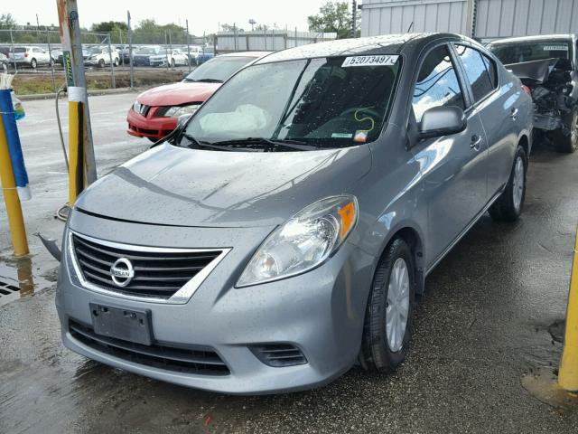 3N1CN7AP3DL829367 - 2013 NISSAN VERSA S SILVER photo 2