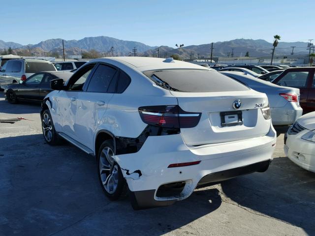 5UXFG8C57BLZ97011 - 2011 BMW X6 XDRIVE5 WHITE photo 3