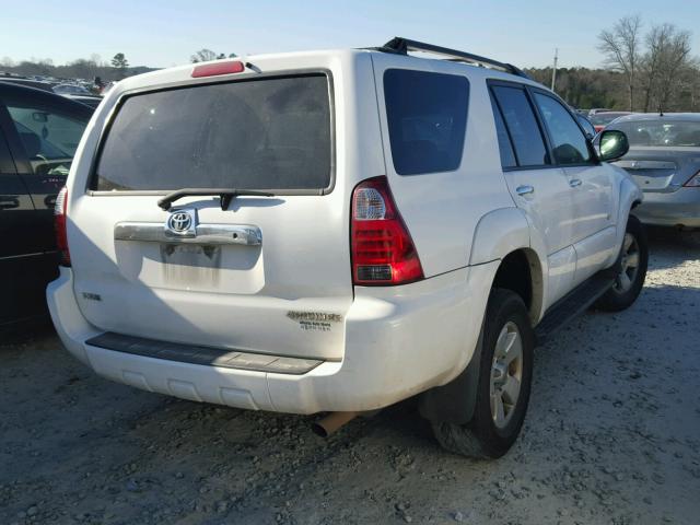 JTEZU14R978086393 - 2007 TOYOTA 4RUNNER SR WHITE photo 4