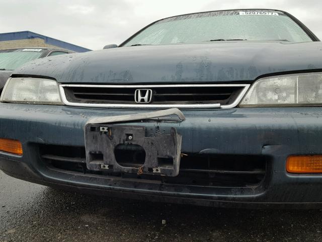 1HGCD5650VA226642 - 1997 HONDA ACCORD EX GREEN photo 9