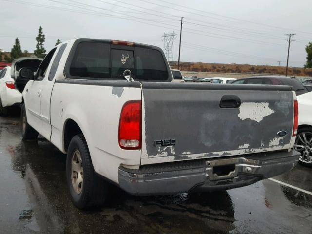 1FTZX1723XKA84717 - 1999 FORD F150 WHITE photo 3