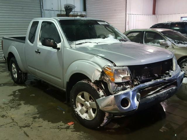 1N6AD0CW7BC410804 - 2011 NISSAN FRONTIER S SILVER photo 1