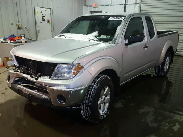 1N6AD0CW7BC410804 - 2011 NISSAN FRONTIER S SILVER photo 2