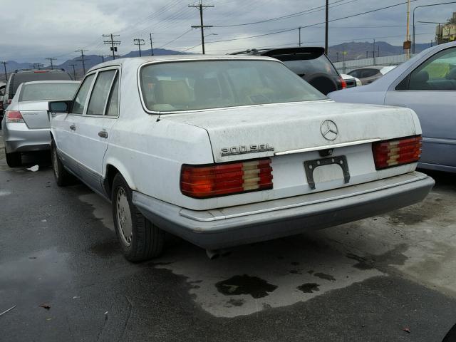 WDBCA25D6JA407896 - 1988 MERCEDES-BENZ 300 SEL WHITE photo 3