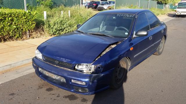 JF1GC4357YH501524 - 2000 SUBARU IMPREZA L BLUE photo 2