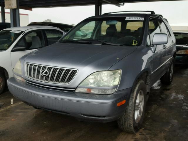 JTJHF10U910225753 - 2001 LEXUS RX 300 SILVER photo 2