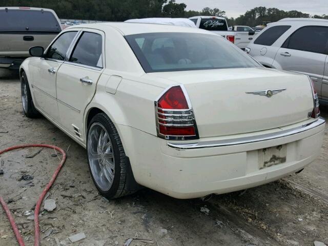 2C3KA63H66H290277 - 2006 CHRYSLER 300C CREAM photo 3