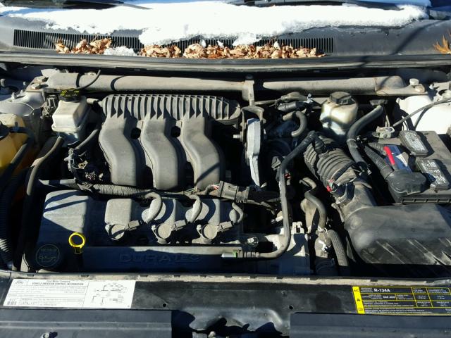 1FMZK01175GA05313 - 2005 FORD FREESTYLE SILVER photo 7