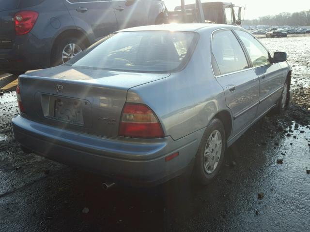 1HGCD5632SA089827 - 1995 HONDA ACCORD LX BLUE photo 4