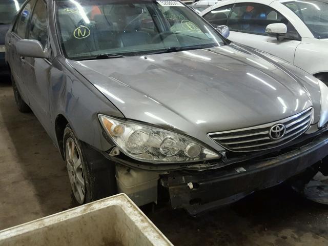 4T1BF30K85U599591 - 2005 TOYOTA CAMRY LE GRAY photo 1