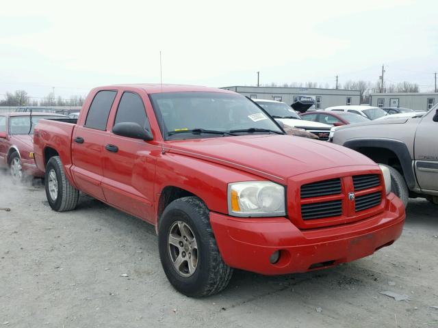 1D7HW48N86S689863 - 2006 DODGE DAKOTA QUA RED photo 1