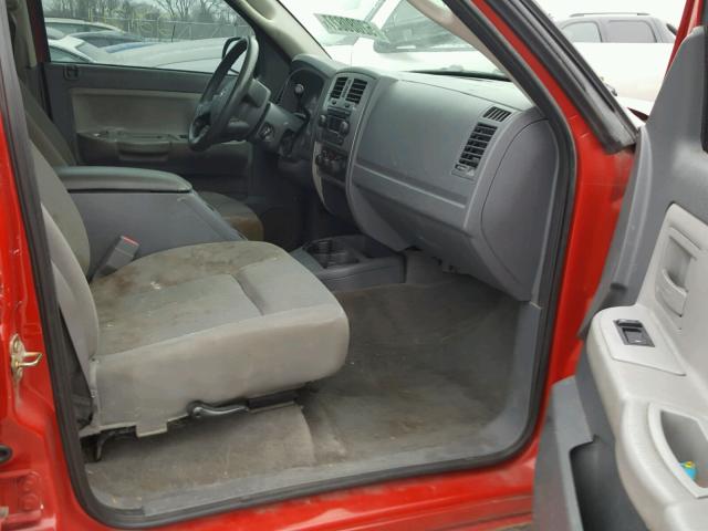 1D7HW48N86S689863 - 2006 DODGE DAKOTA QUA RED photo 5