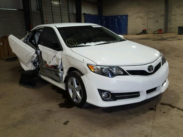 4T1BF1FK3EU464417 - 2014 TOYOTA CAMRY L WHITE photo 1