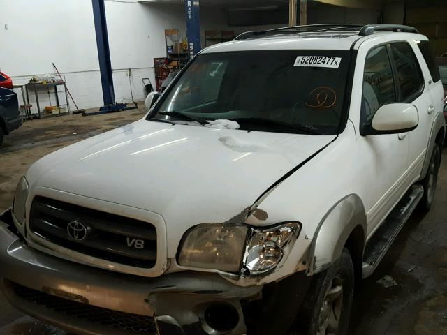 5TDBT44A71S021498 - 2001 TOYOTA SEQUOIA SR WHITE photo 2