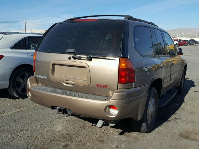 1GKDT13S722508845 - 2002 GMC ENVOY BROWN photo 4