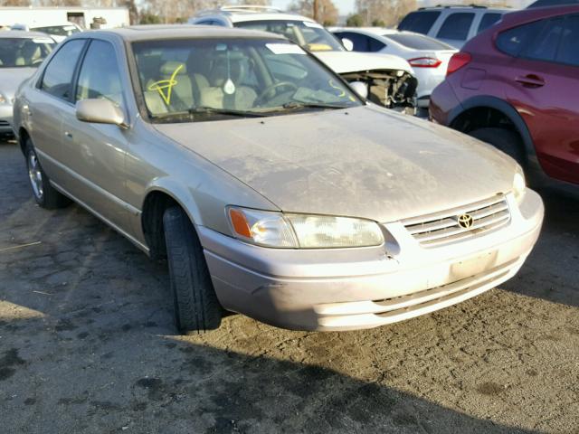 JT2BG22K3W0156095 - 1998 TOYOTA CAMRY CE BEIGE photo 1