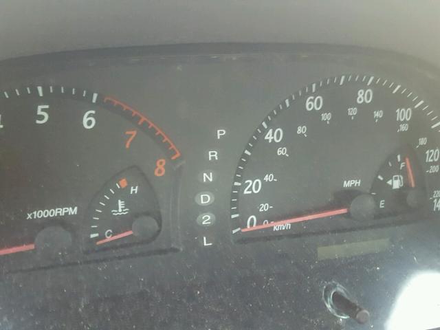 4T1BE32KX2U598549 - 2002 TOYOTA CAMRY LE Silber Foto 8