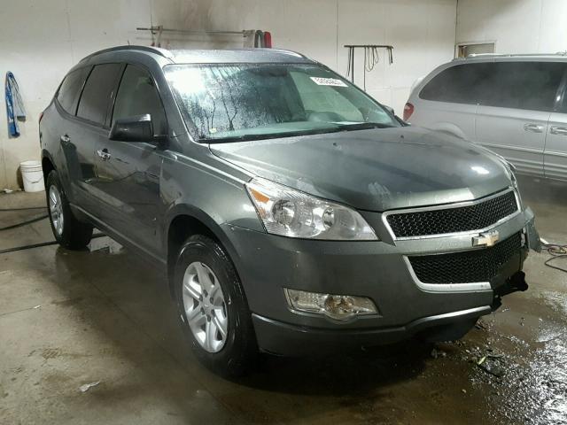 1GNKVEEDXBJ206272 - 2011 CHEVROLET TRAVERSE L GRAY photo 1