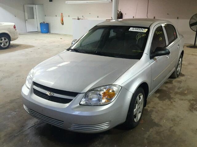 1G1AK58F387259405 - 2008 CHEVROLET COBALT LS SILVER photo 2