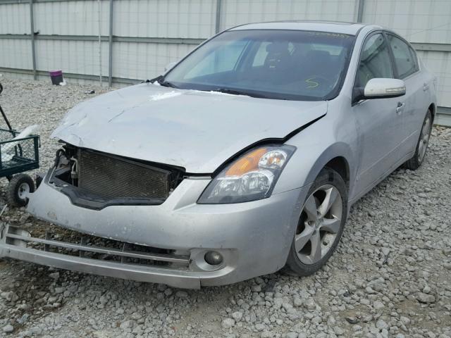 1N4BL21E78N482041 - 2008 NISSAN ALTIMA 3.5 SILVER photo 2