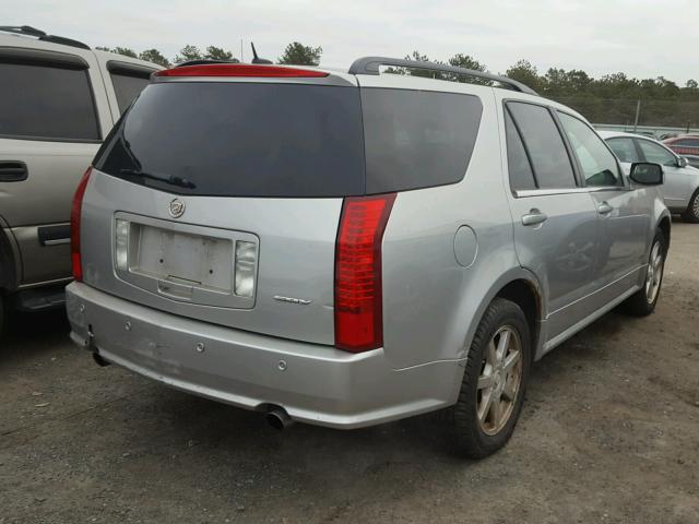 1GYEE637050231128 - 2005 CADILLAC SRX SILVER photo 4