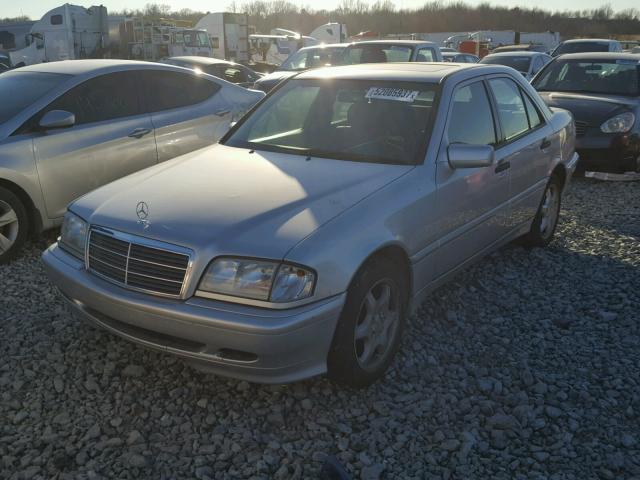 WDBHA24G6YA843899 - 2000 MERCEDES-BENZ C 230 SILVER photo 2