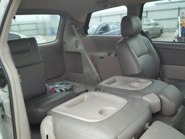 5TDZA23C14S070227 - 2004 TOYOTA SIENNA CE WHITE photo 6